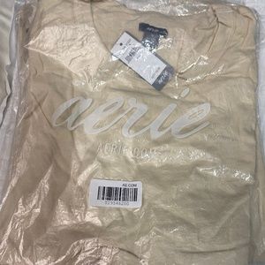 New with Tags -Aerie Distressed Crew T Q=4